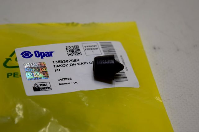 Fiorino Ön Kapı Tıkırtı Takozu 1359302080